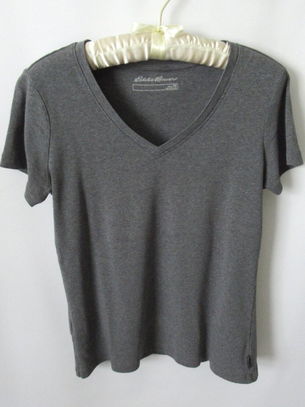Eddie Bauer gray 100% cotton V-neck short sleeve tee *Sz PM*